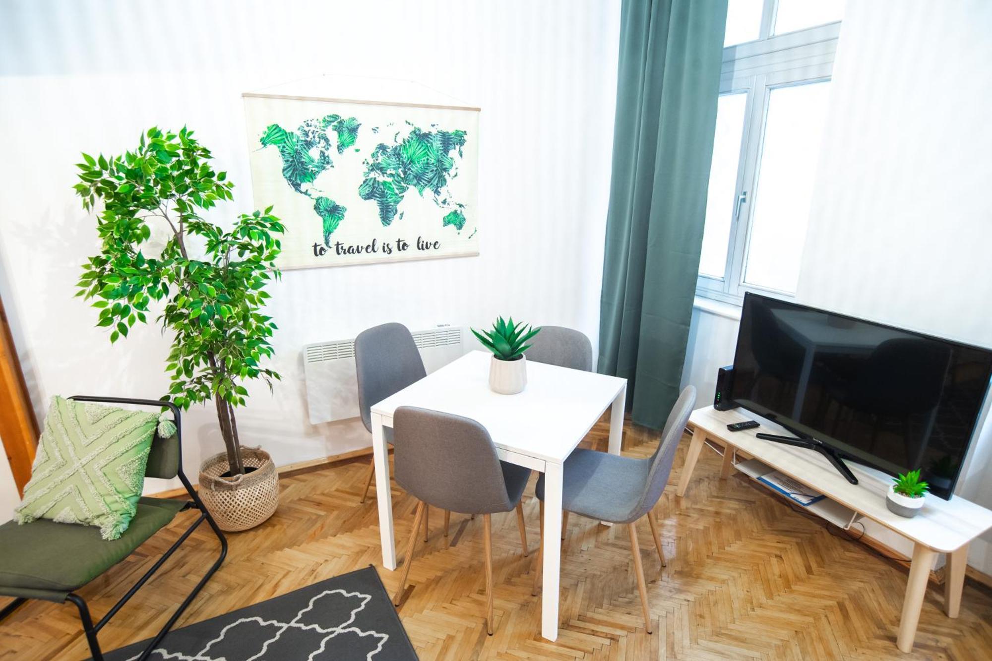 Lovely Apartment In Erzsebetvaros A57 Budapest Eksteriør billede